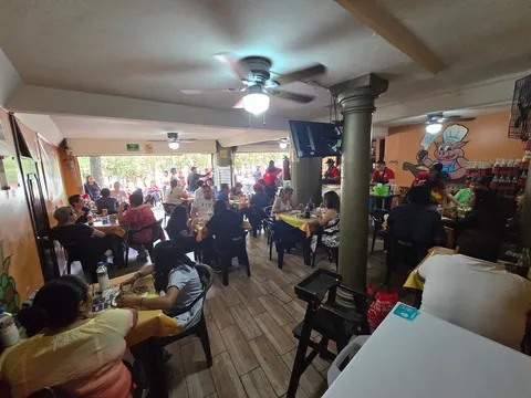 Plaza Museo - Comedor y Salón Familiar